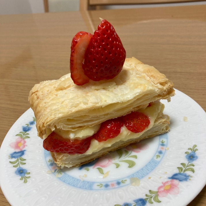 冷凍パイシートで簡単 いちごのミルフィーユ レシピ 作り方 By りゅーくはな 楽天レシピ 冷凍パイシートで簡単 いちごのミルフィーユ レシピ 作り方 By りゅーくはな 楽天レシピ